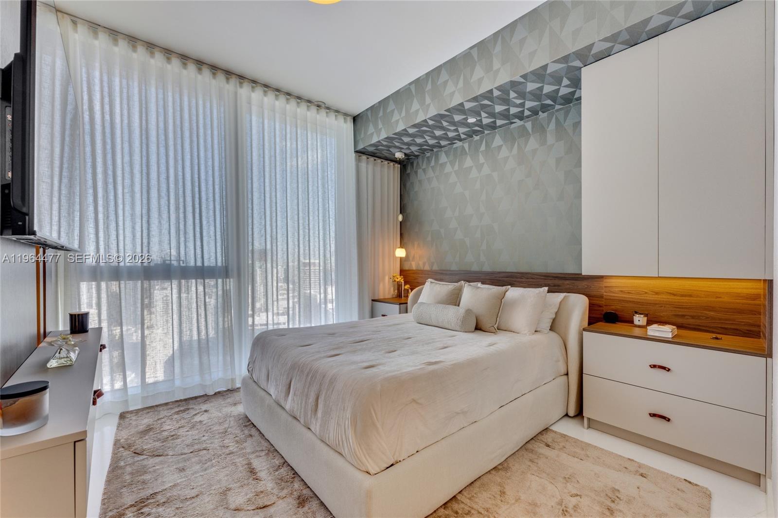 300 Biscayne Blvd Way #5008W, Miami FL 33131