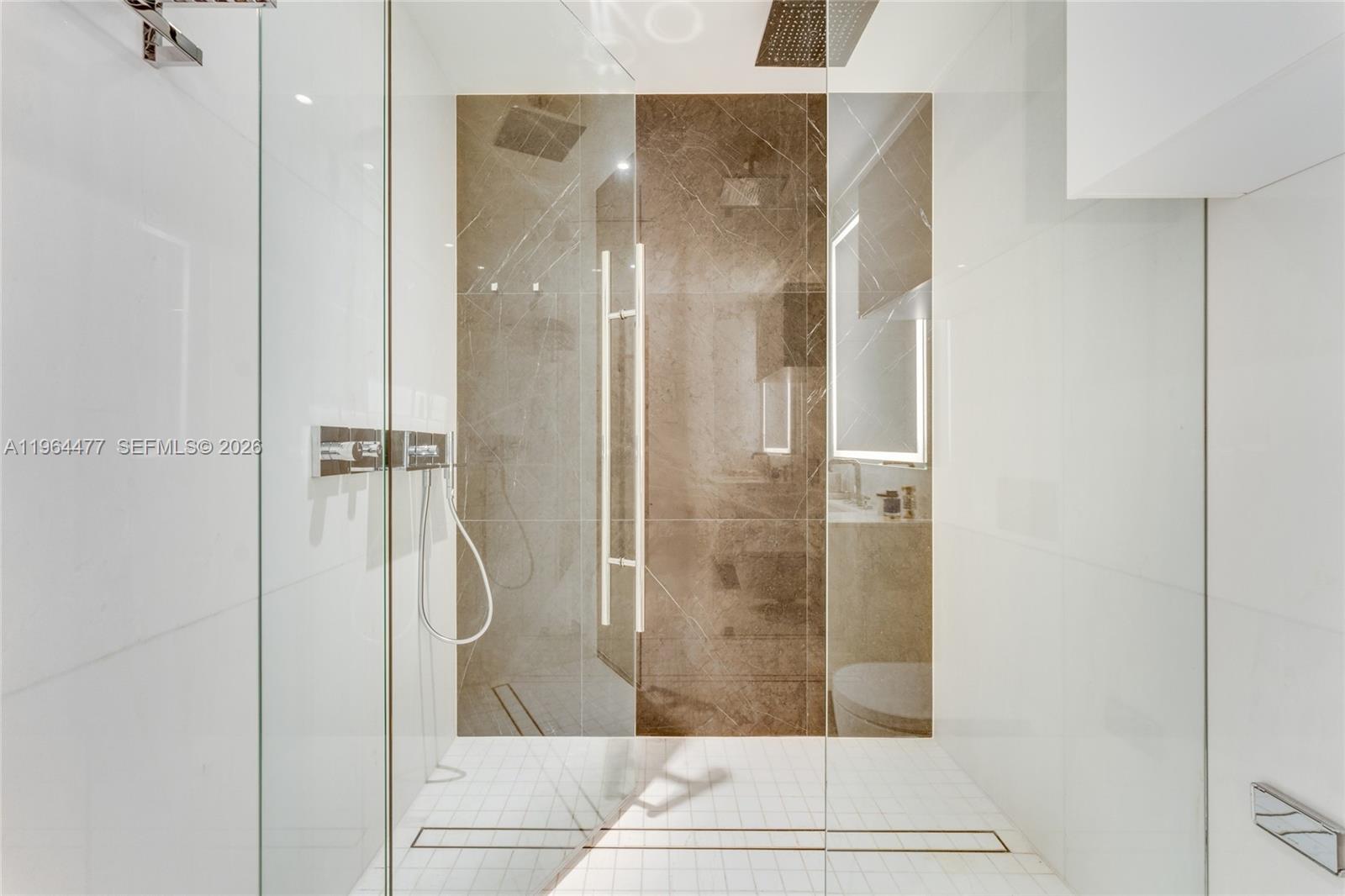 300 Biscayne Blvd Way #5008W, Miami FL 33131