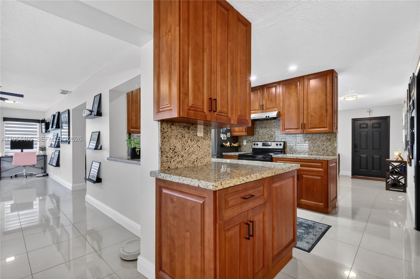 9401 NW 81st Ct, Tamarac FL 33321