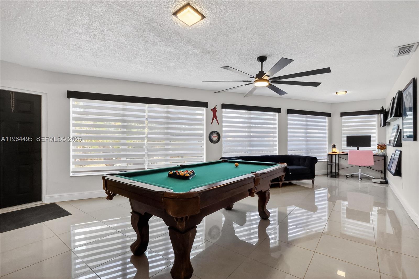 9401 NW 81st Ct, Tamarac FL 33321