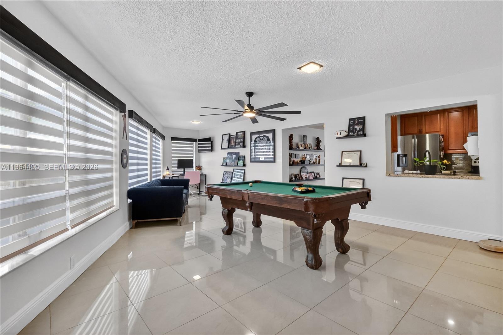9401 NW 81st Ct, Tamarac FL 33321