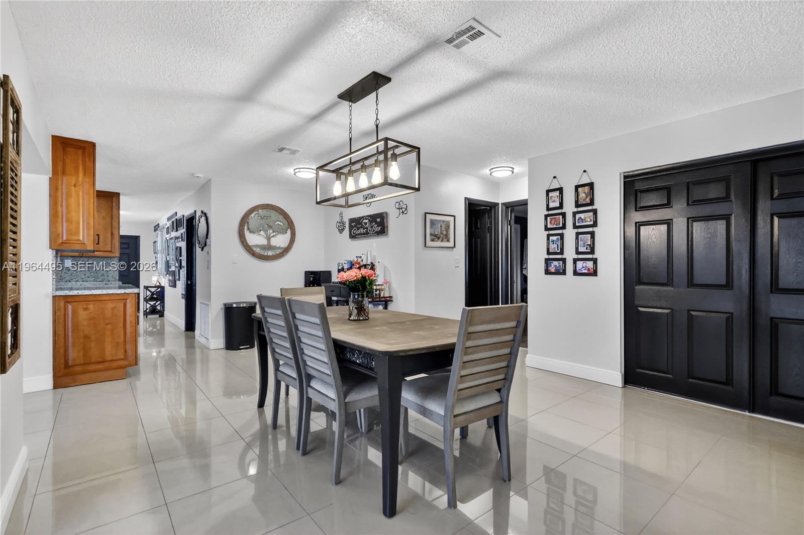 9401 NW 81st Ct, Tamarac FL 33321