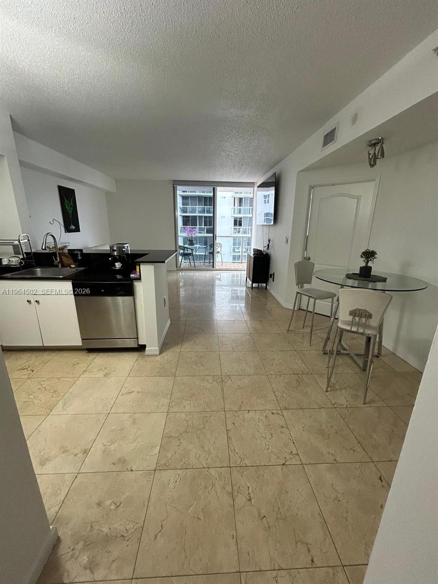 5077 NW 7th St #1012, Miami FL 33126