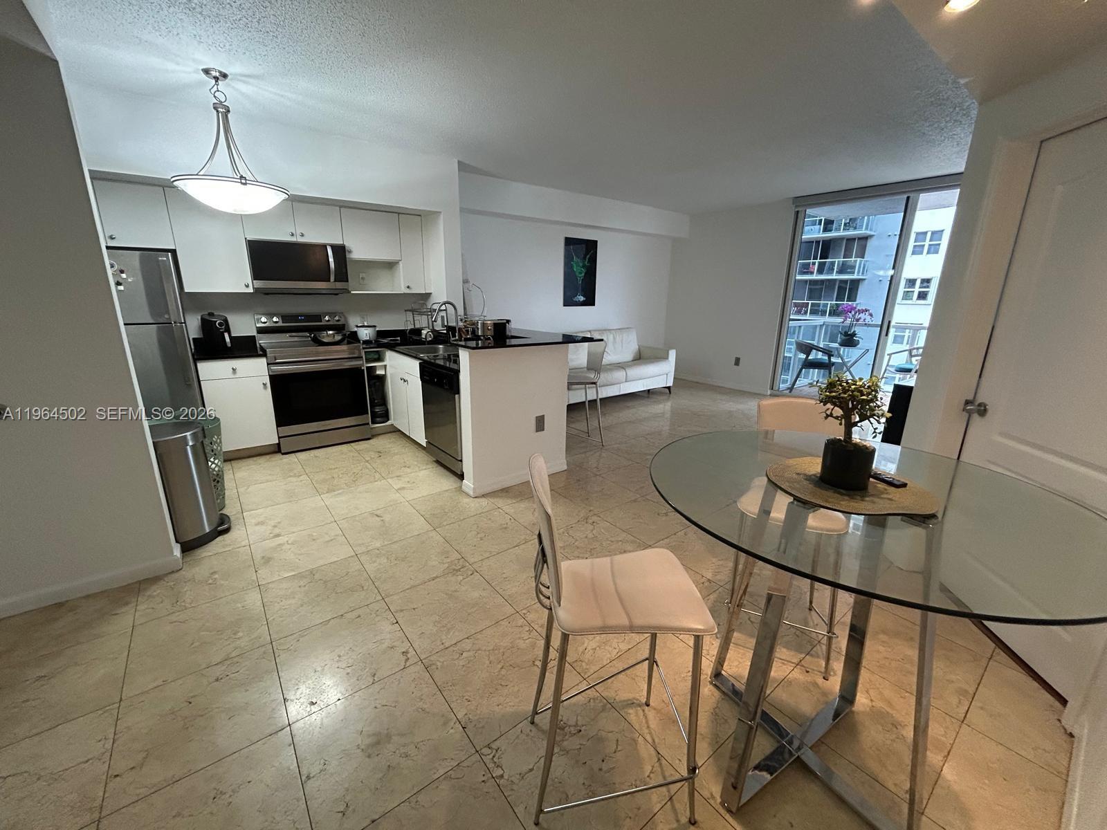 5077 NW 7th St #1012, Miami FL 33126