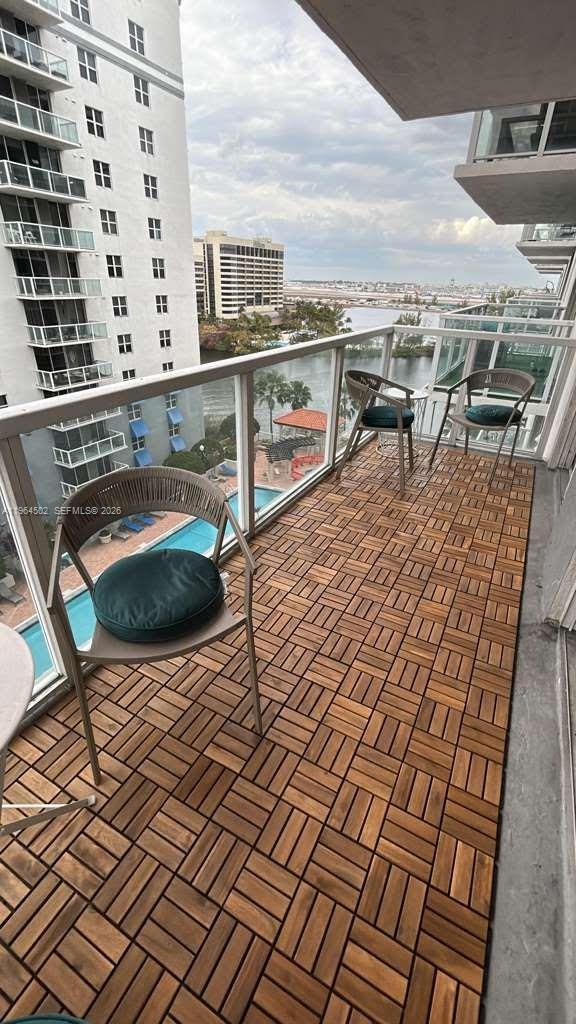 5077 NW 7th St #1012, Miami FL 33126