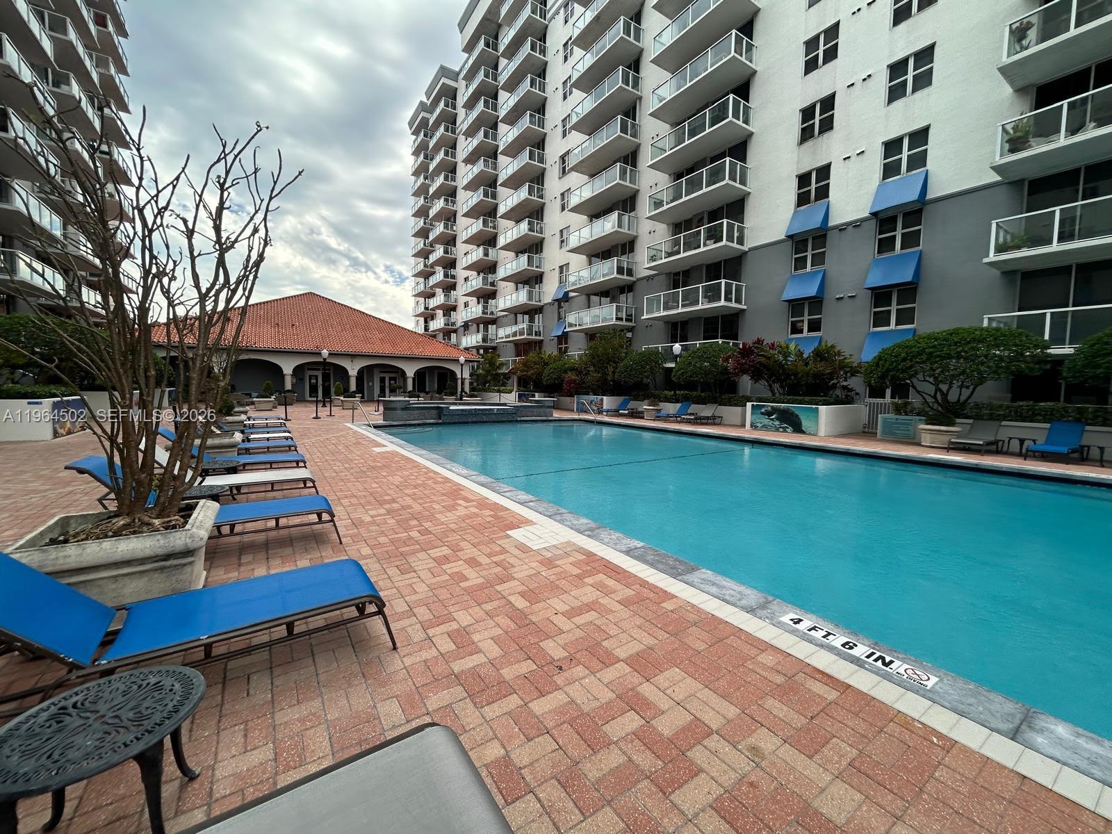 5077 NW 7th St #1012, Miami FL 33126