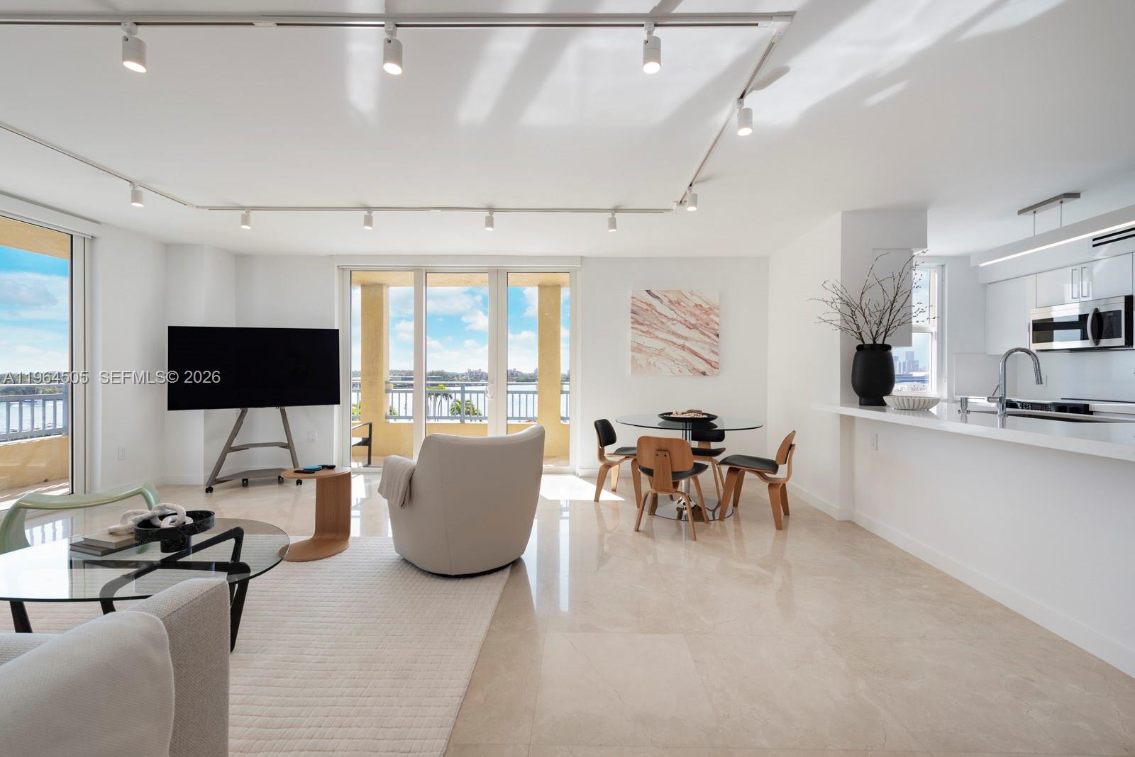 90 Alton Rd #902, Miami Beach FL 33139