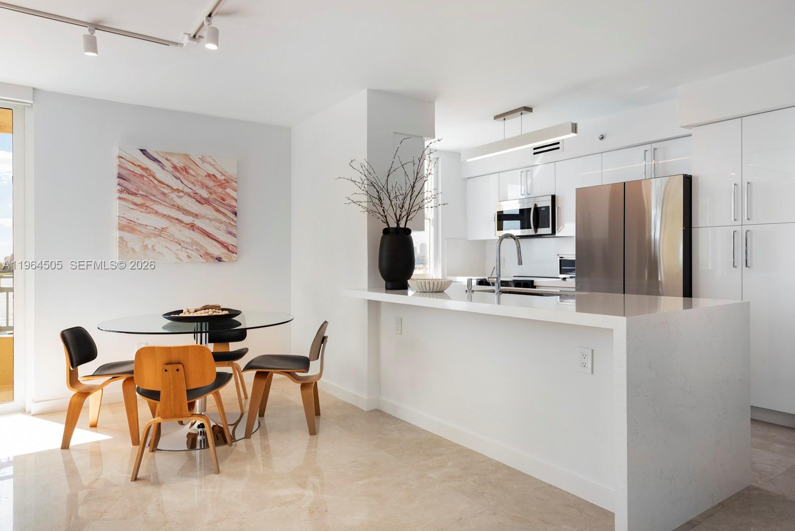 90 Alton Rd #902, Miami Beach FL 33139