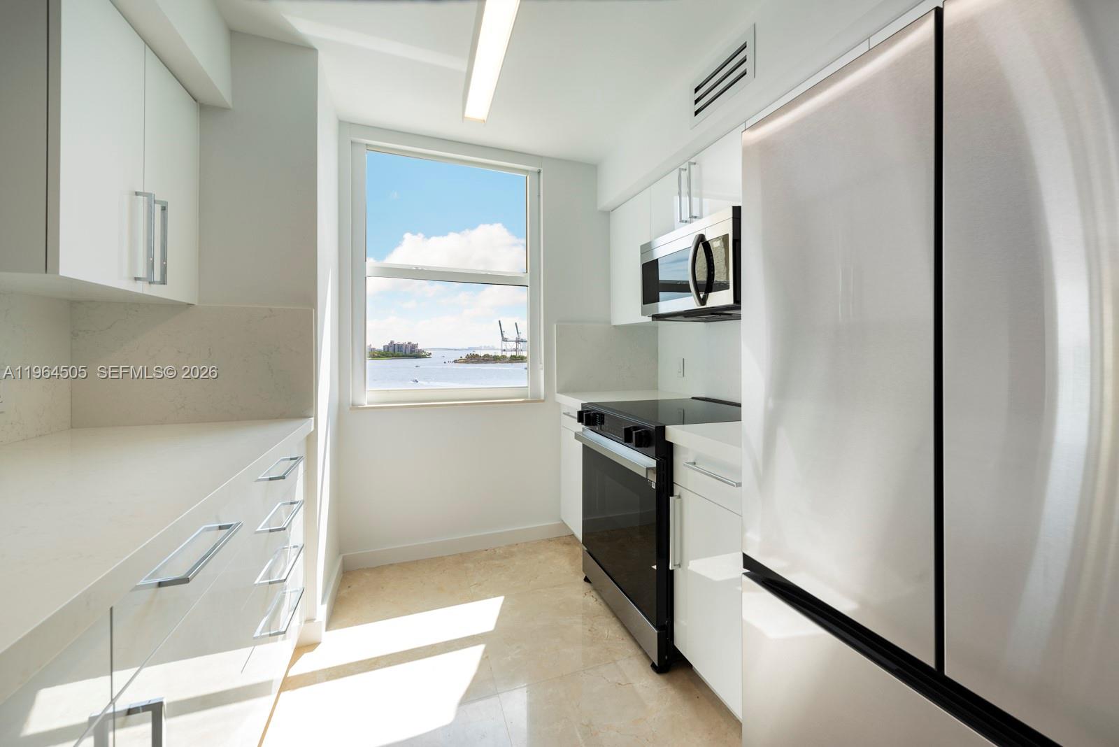90 Alton Rd #902, Miami Beach FL 33139