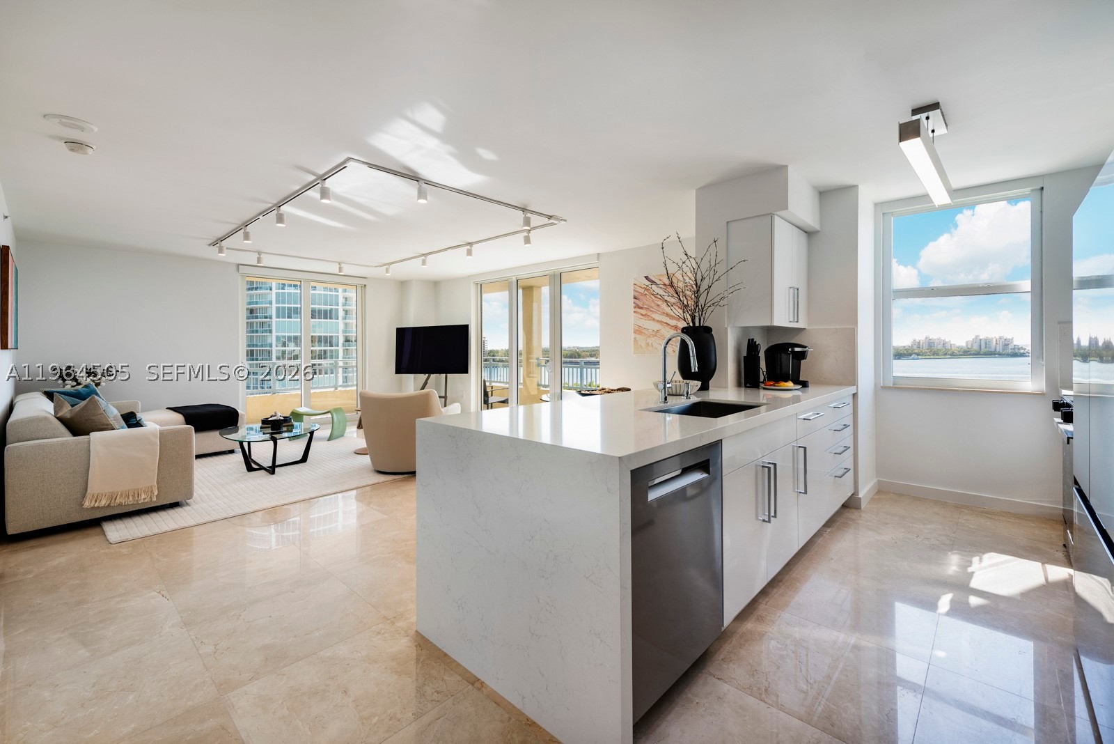 90 Alton Rd #902, Miami Beach FL 33139