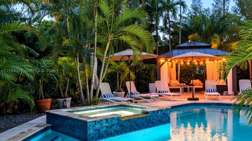 6180 Pine Tree Dr, Miami Beach FL 33140