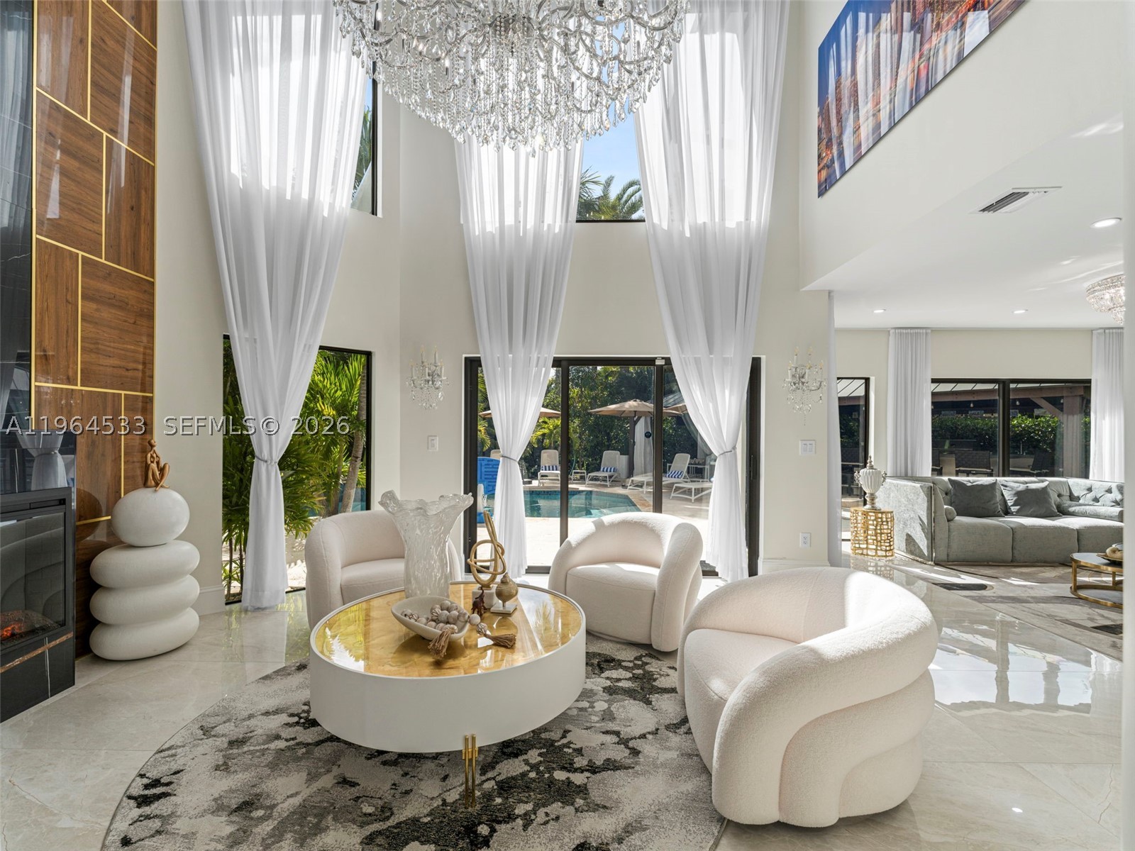 6180 Pine Tree Dr, Miami Beach FL 33140