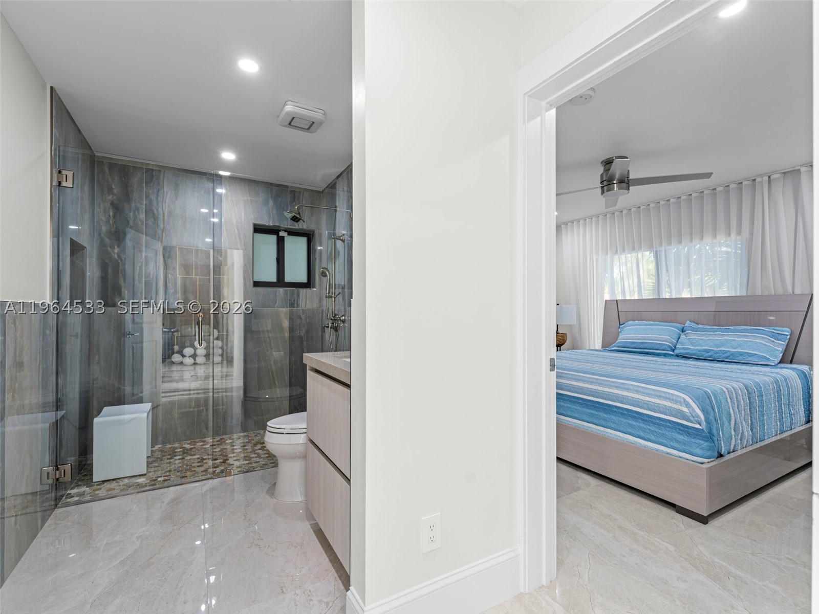 6180 Pine Tree Dr, Miami Beach FL 33140
