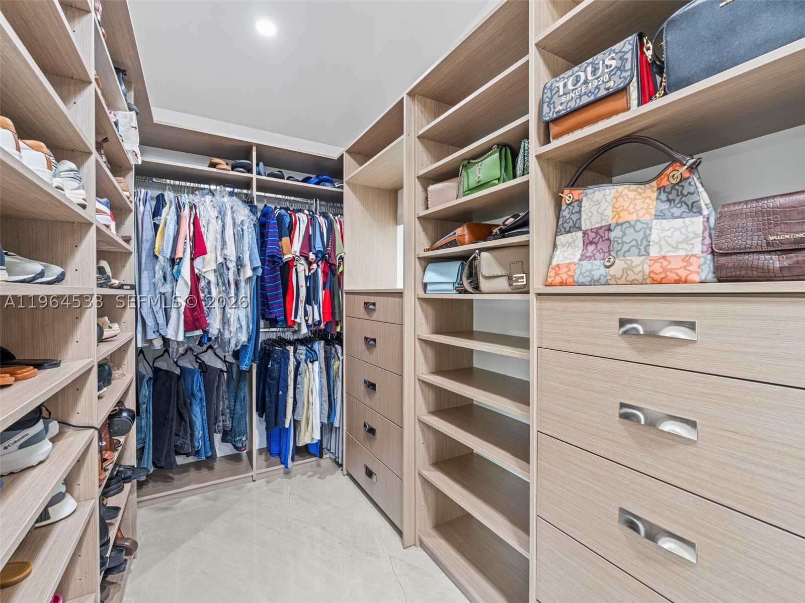 6180 Pine Tree Dr, Miami Beach FL 33140