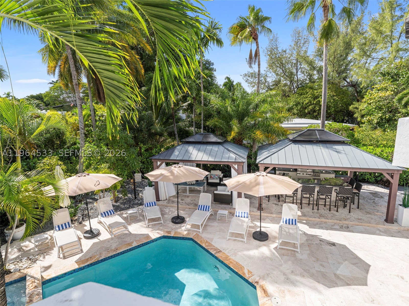 6180 Pine Tree Dr, Miami Beach FL 33140