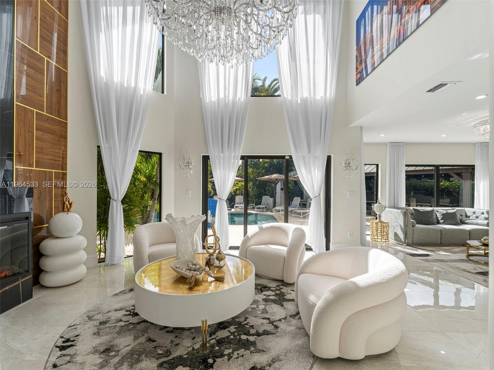 6180 Pine Tree Dr, Miami Beach FL 33140