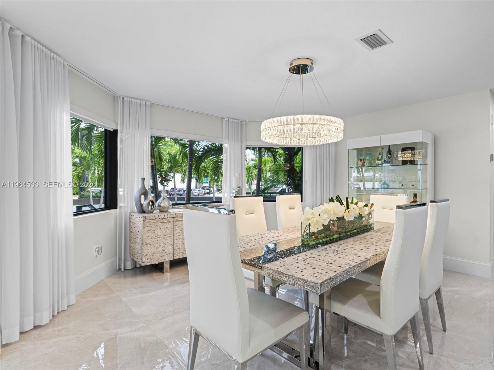6180 Pine Tree Dr, Miami Beach FL 33140