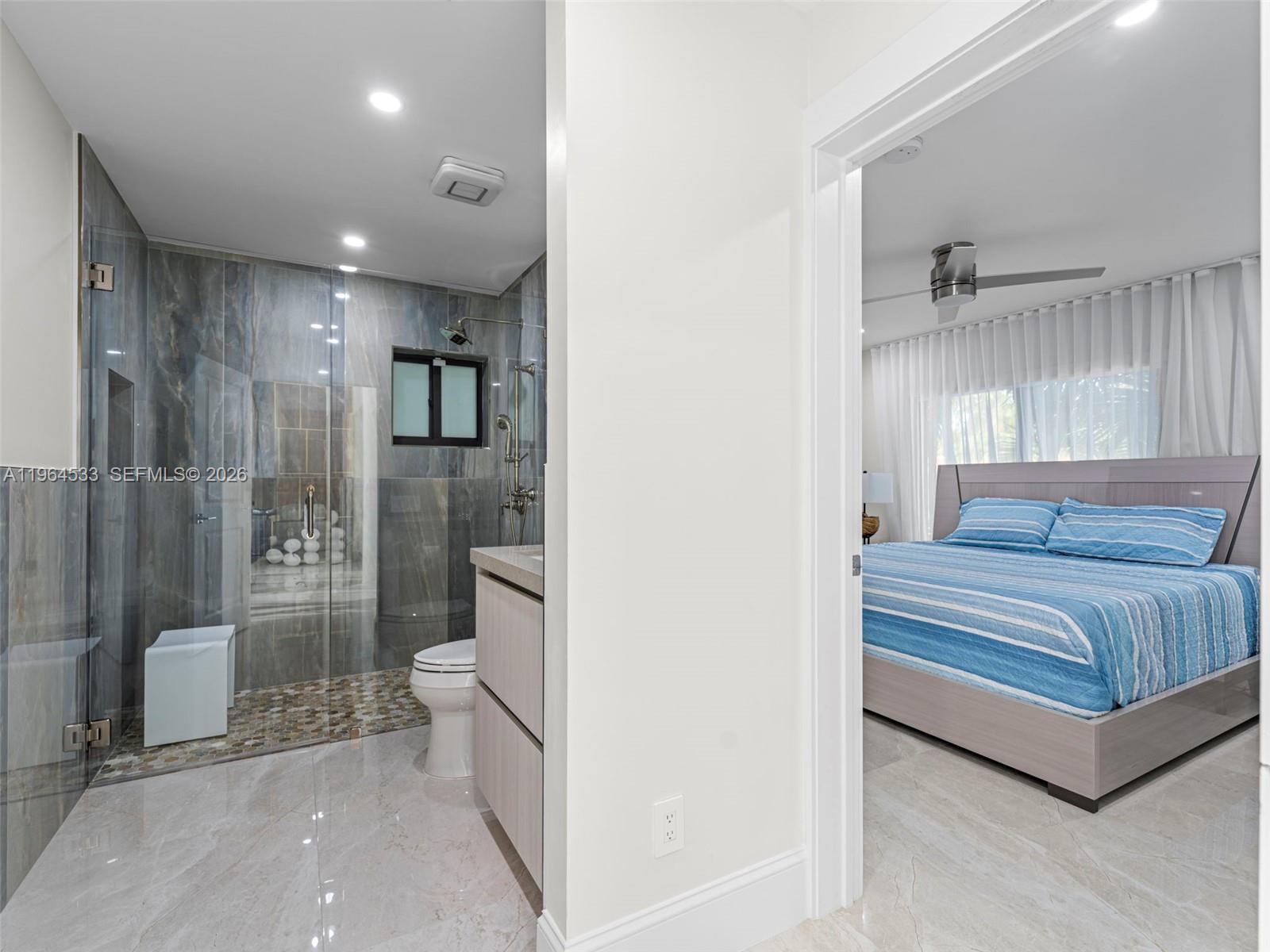 6180 Pine Tree Dr, Miami Beach FL 33140