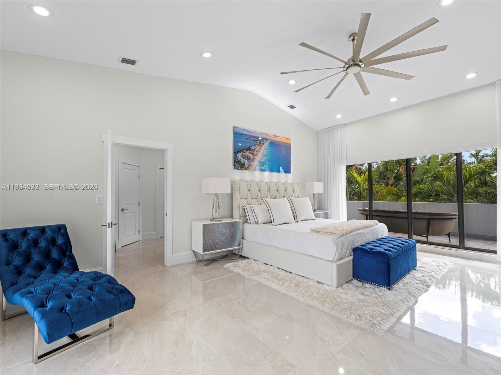 6180 Pine Tree Dr, Miami Beach FL 33140