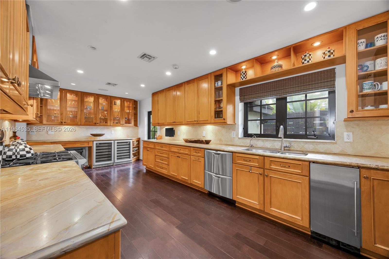 1648 Nocatee Dr, Miami FL 33133