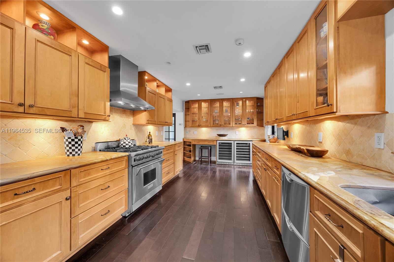 1648 Nocatee Dr, Miami FL 33133
