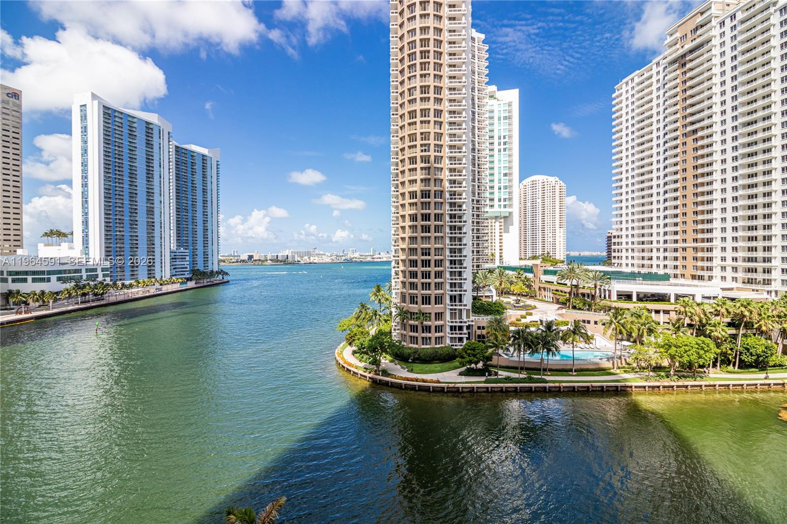 465 Brickell Ave #917, Miami FL 33131