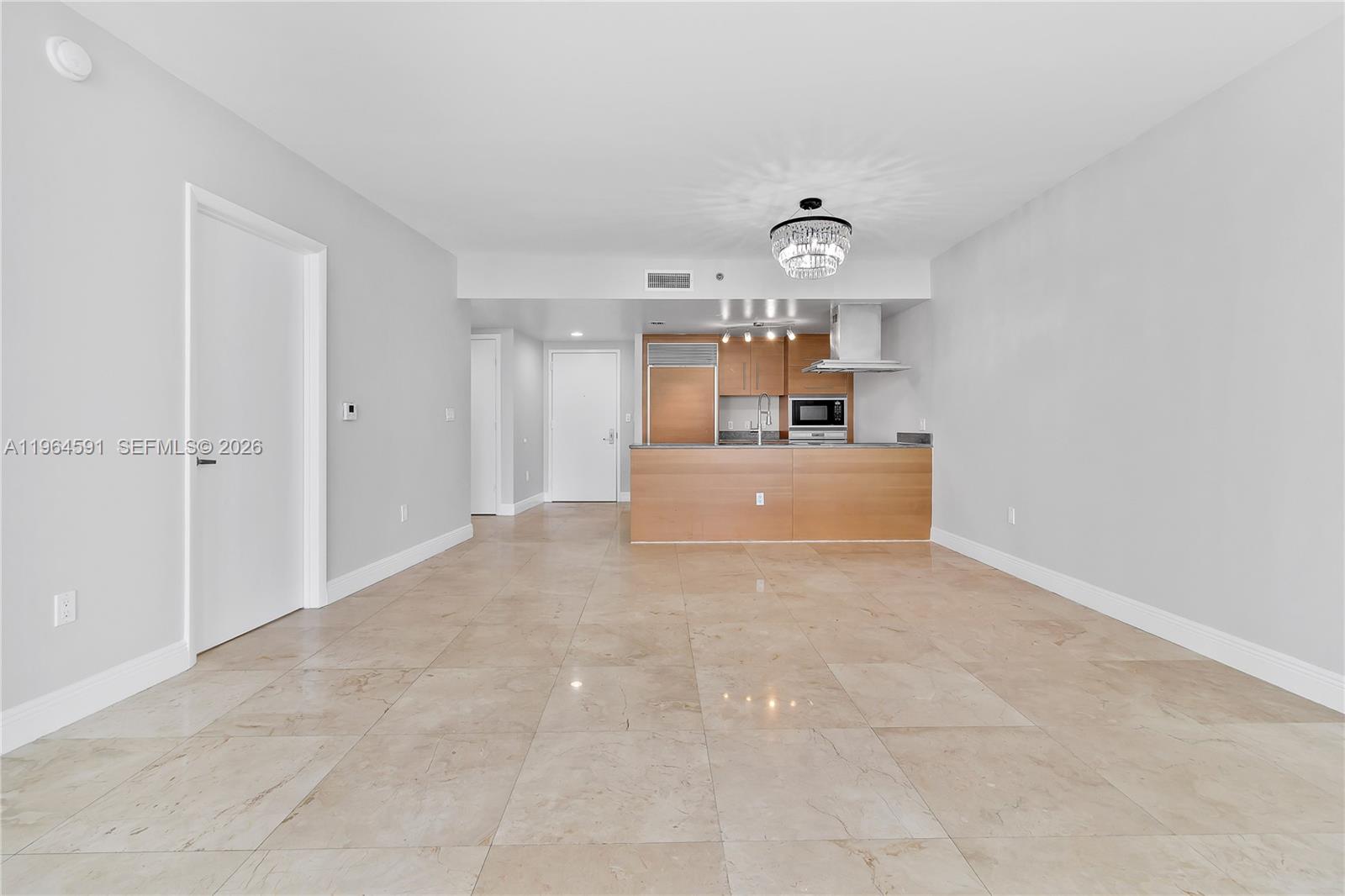 465 Brickell Ave #917, Miami FL 33131