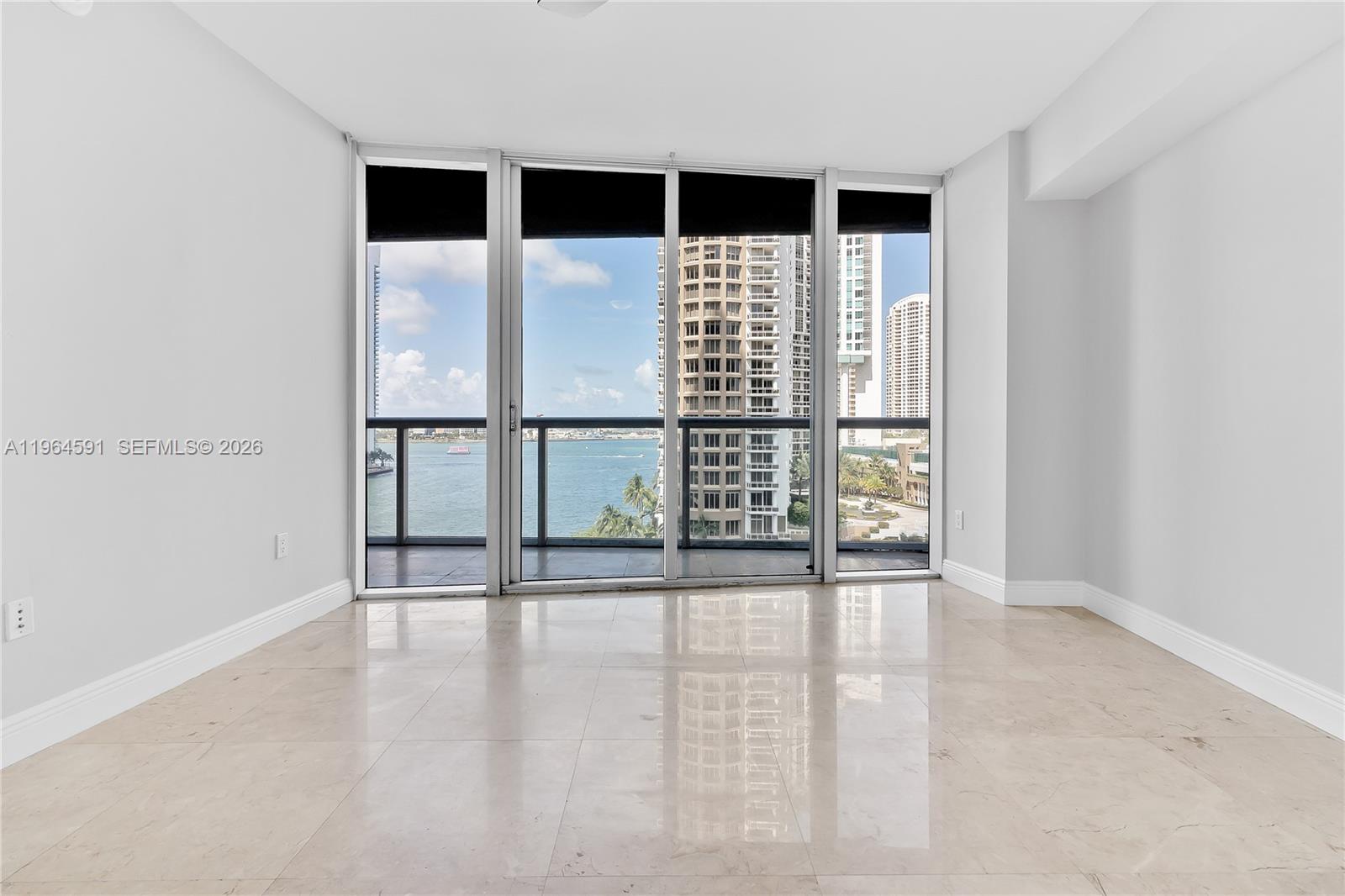 465 Brickell Ave #917, Miami FL 33131