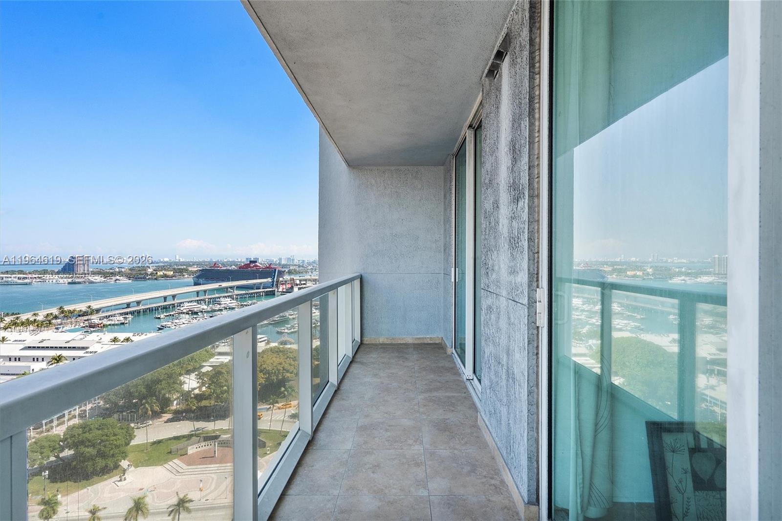 244 Biscayne Blvd #1906, Miami FL 33132