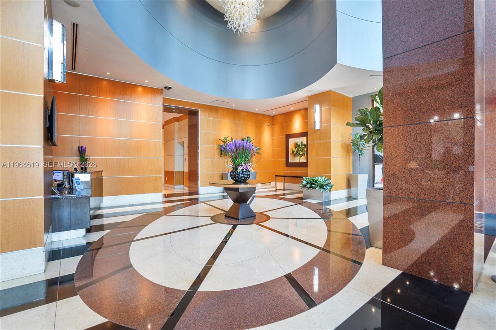244 Biscayne Blvd #1906, Miami FL 33132