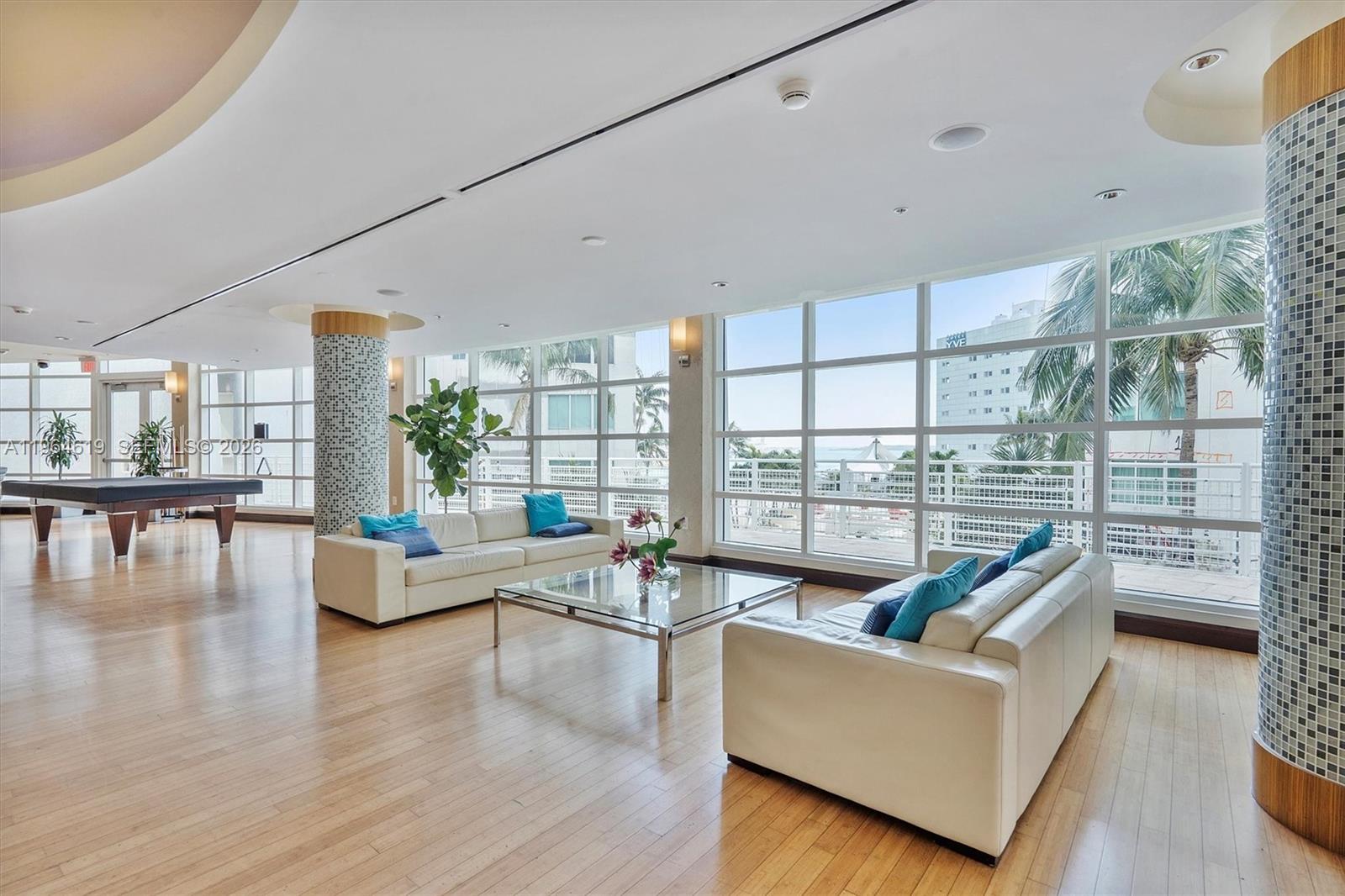 244 Biscayne Blvd #1906, Miami FL 33132