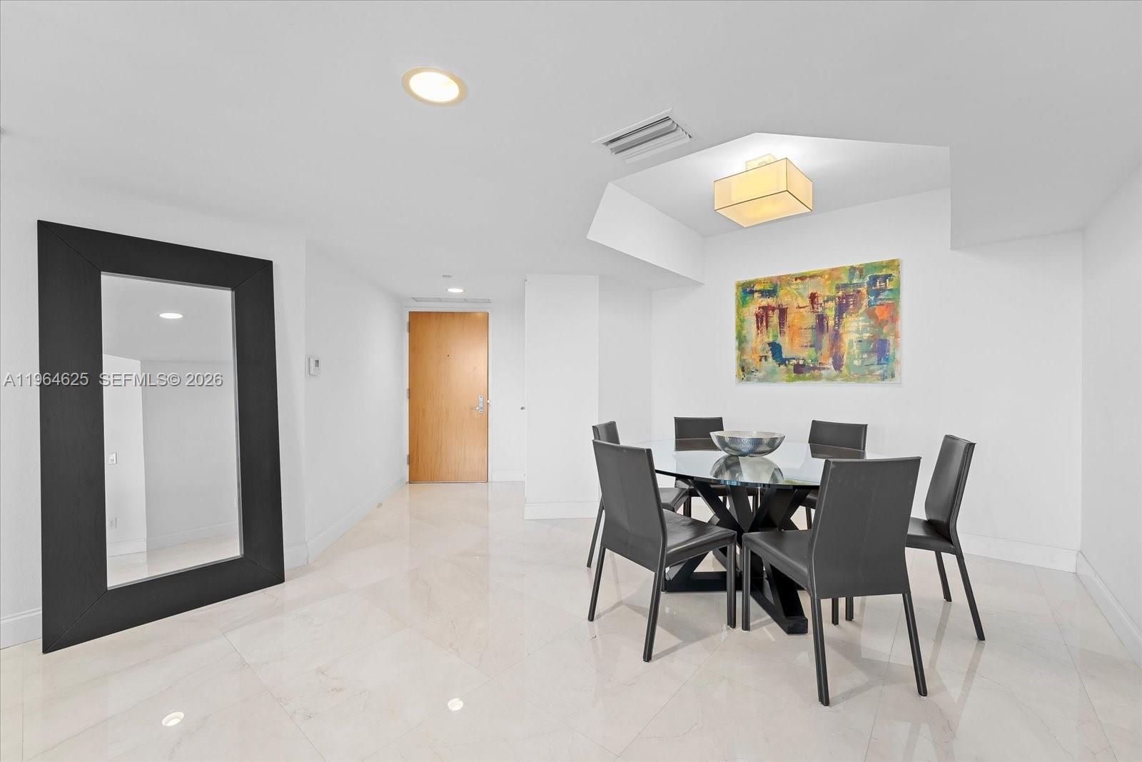 21055 Yacht Club Dr #802, Aventura FL 33180