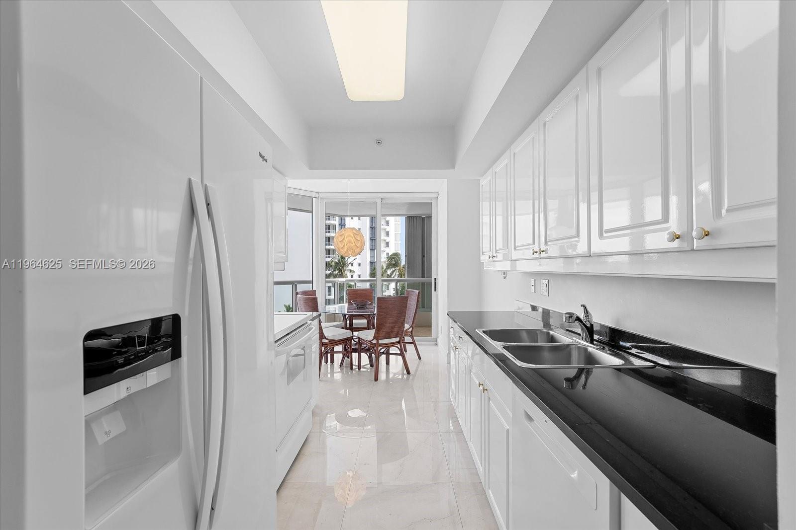 21055 Yacht Club Dr #802, Aventura FL 33180