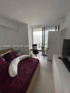 45 SW 9th St #3210, Miami FL 33130