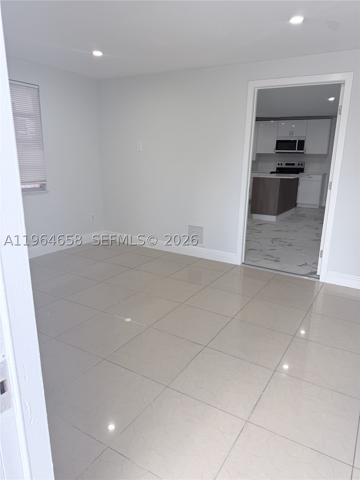 6829 SW 25th St, Miami FL 33155