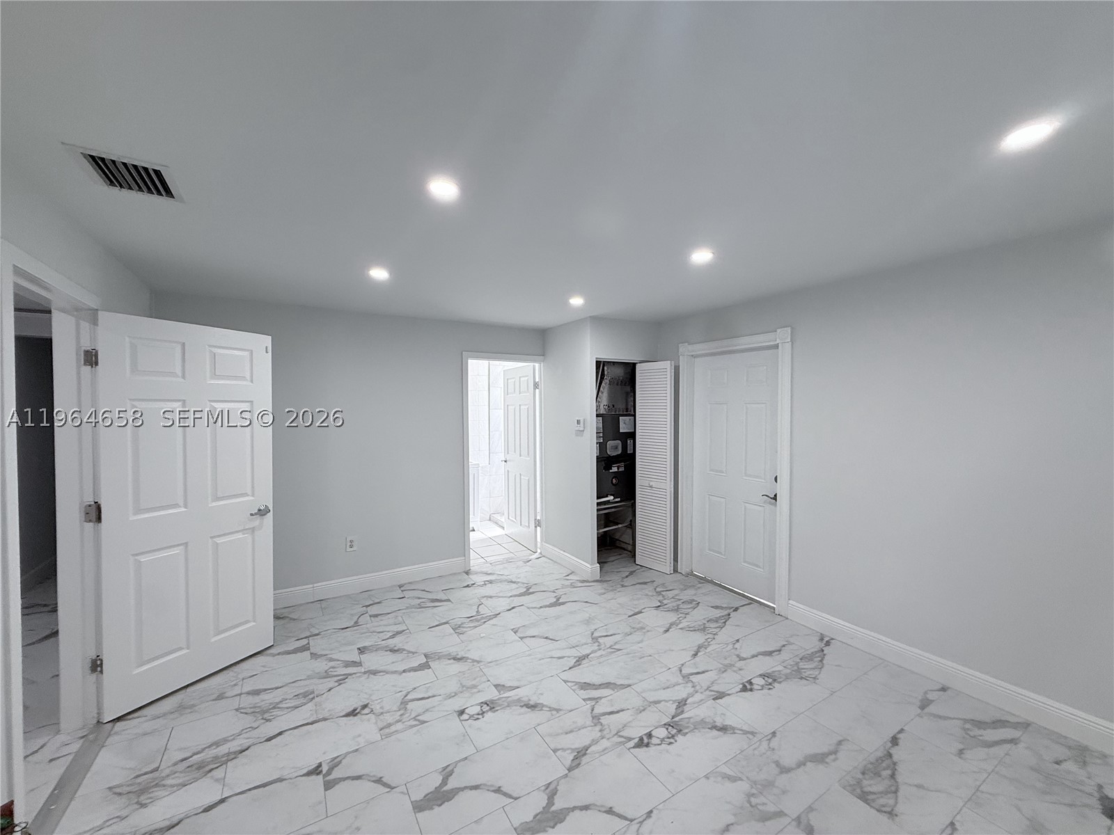 6829 SW 25th St, Miami FL 33155