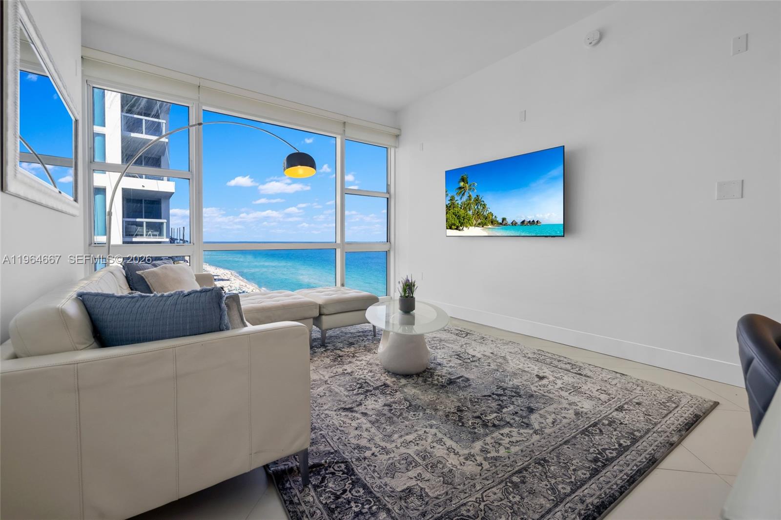 6801 Collins Ave #PH11 / Deed PH02, Miami Beach FL 33141