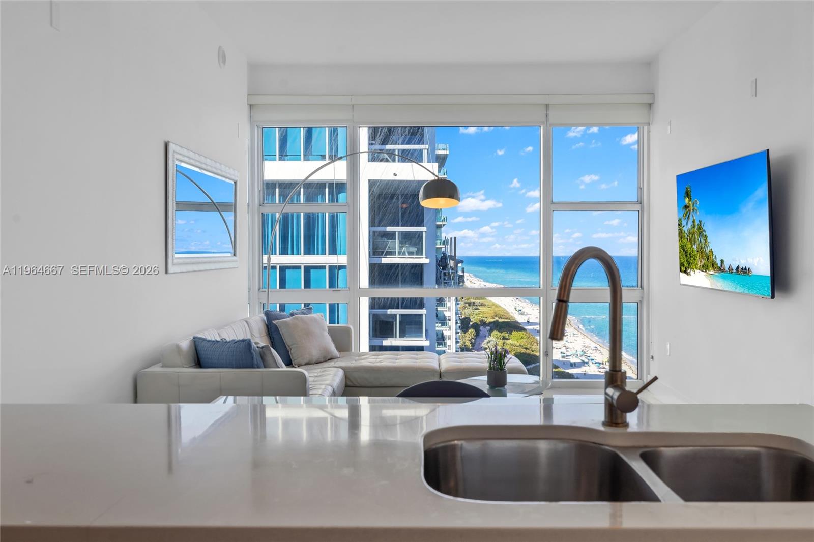 6801 Collins Ave #PH11 / Deed PH02, Miami Beach FL 33141