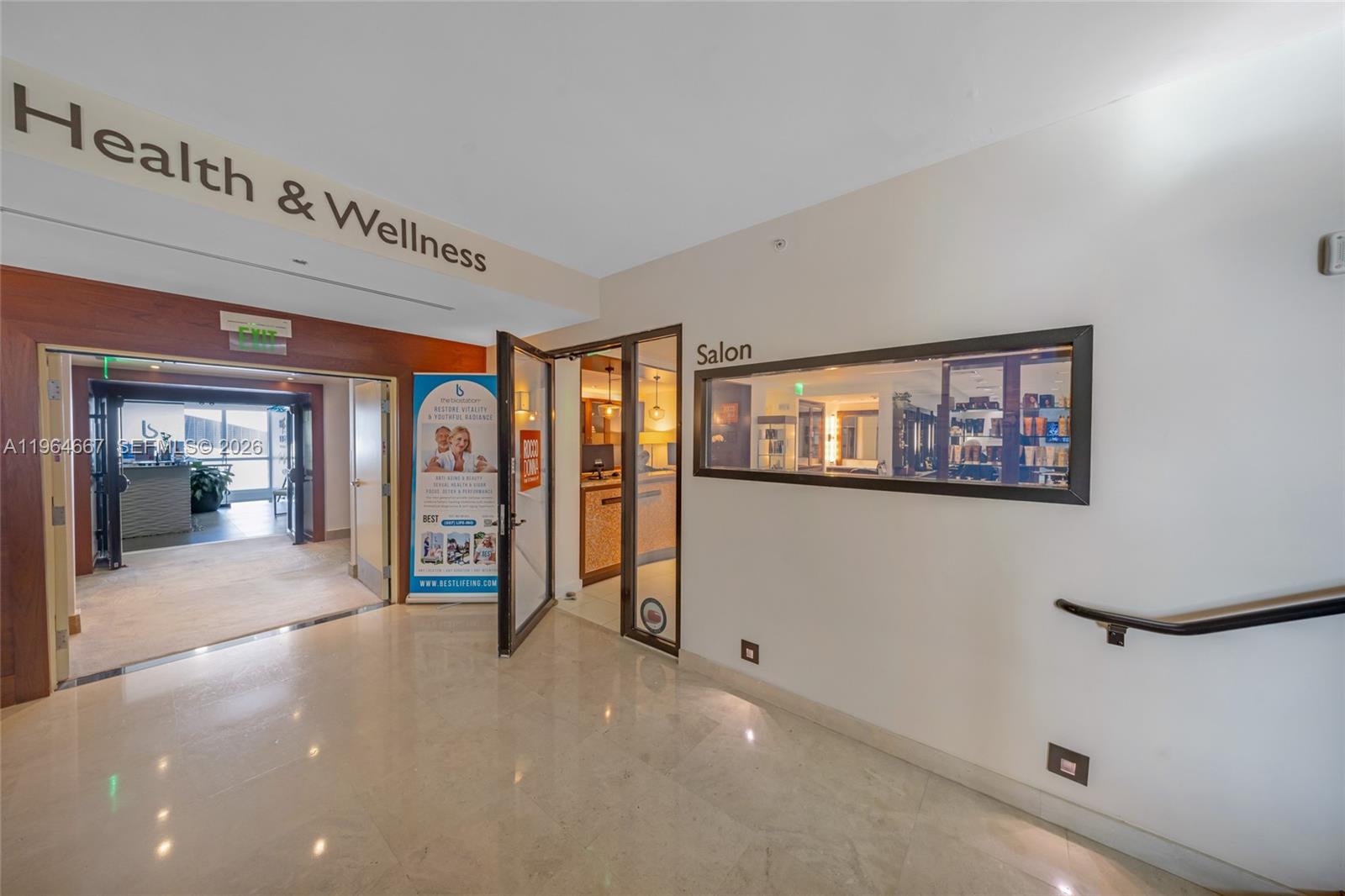 6801 Collins Ave #PH11 / Deed PH02, Miami Beach FL 33141