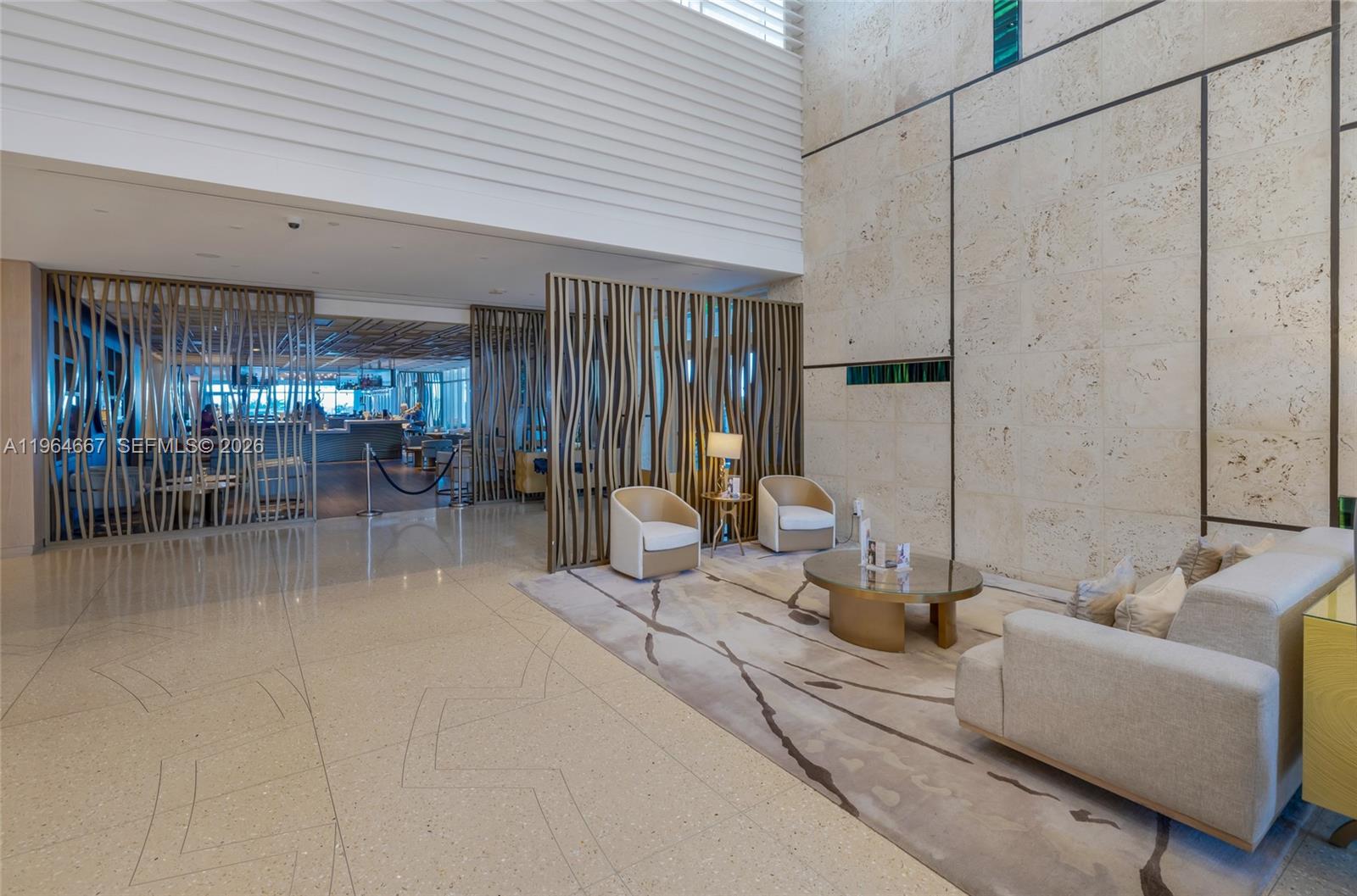6801 Collins Ave #PH11 / Deed PH02, Miami Beach FL 33141