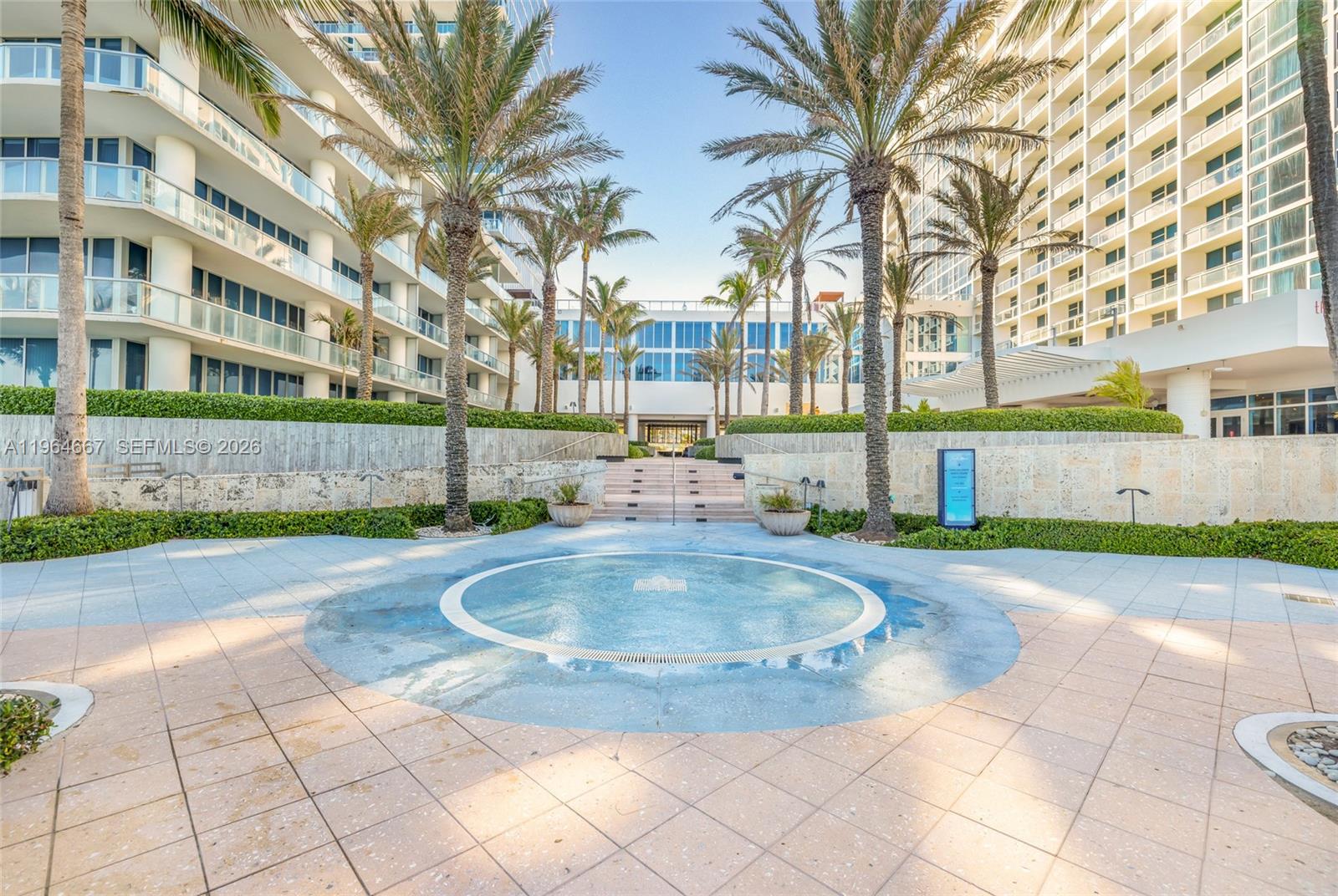 6801 Collins Ave #PH11 / Deed PH02, Miami Beach FL 33141