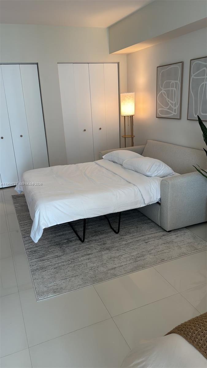 475 Brickell Ave #3510, Miami FL 33131