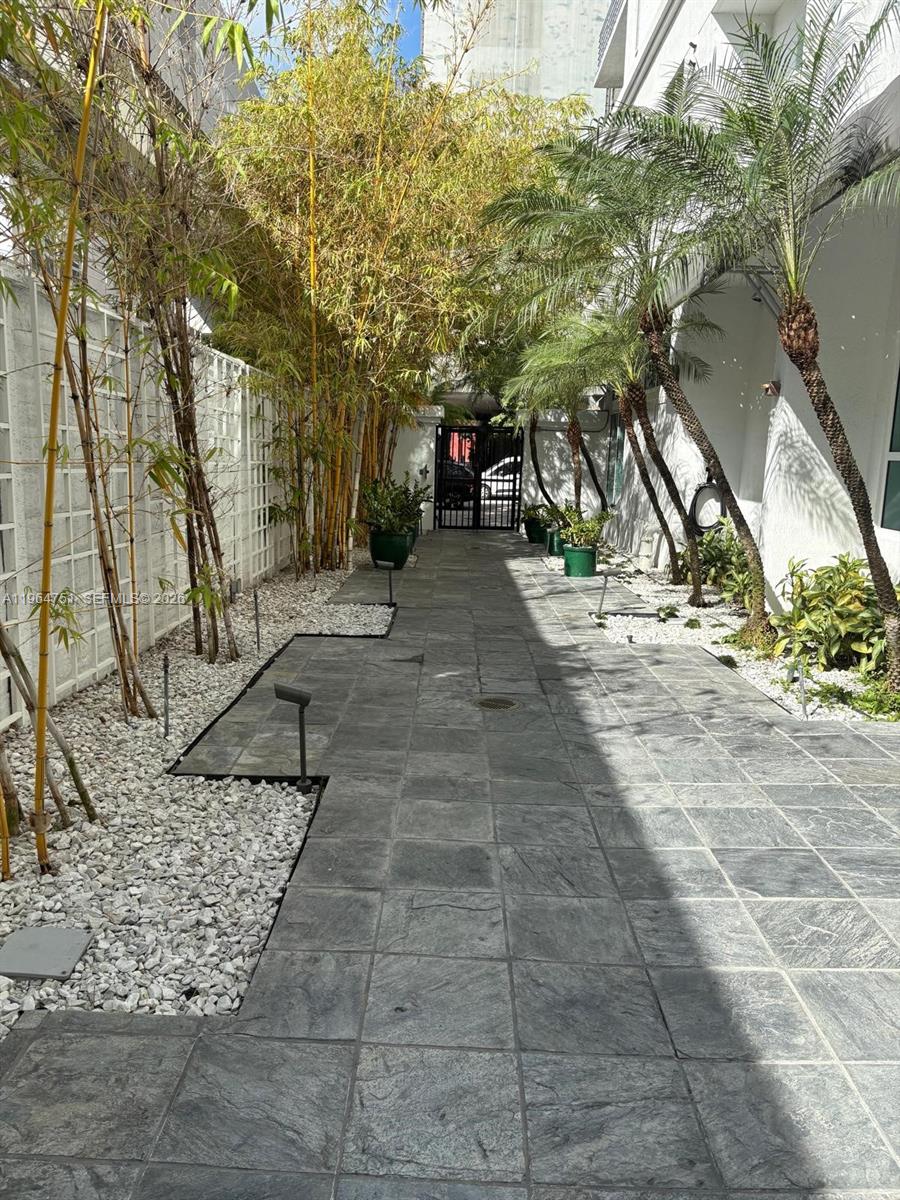 234 NE 3rd St #1509, Miami FL 33132