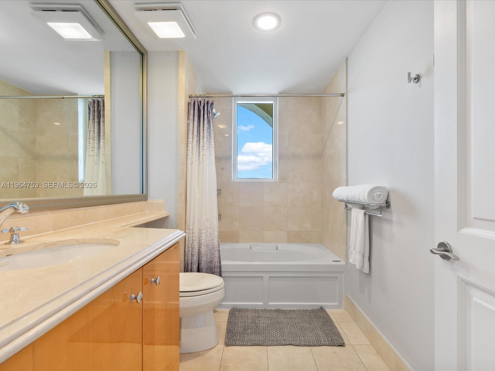 17875 Collins Ave #4405, Sunny Isles Beach FL 33160