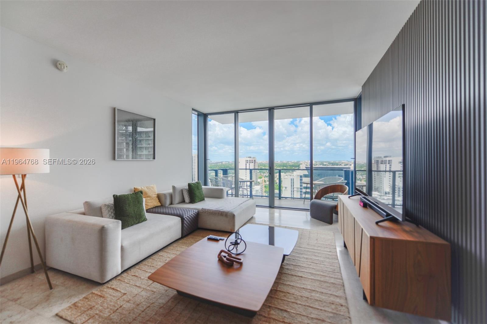 88 SW 7th St #2204, Miami FL 33130