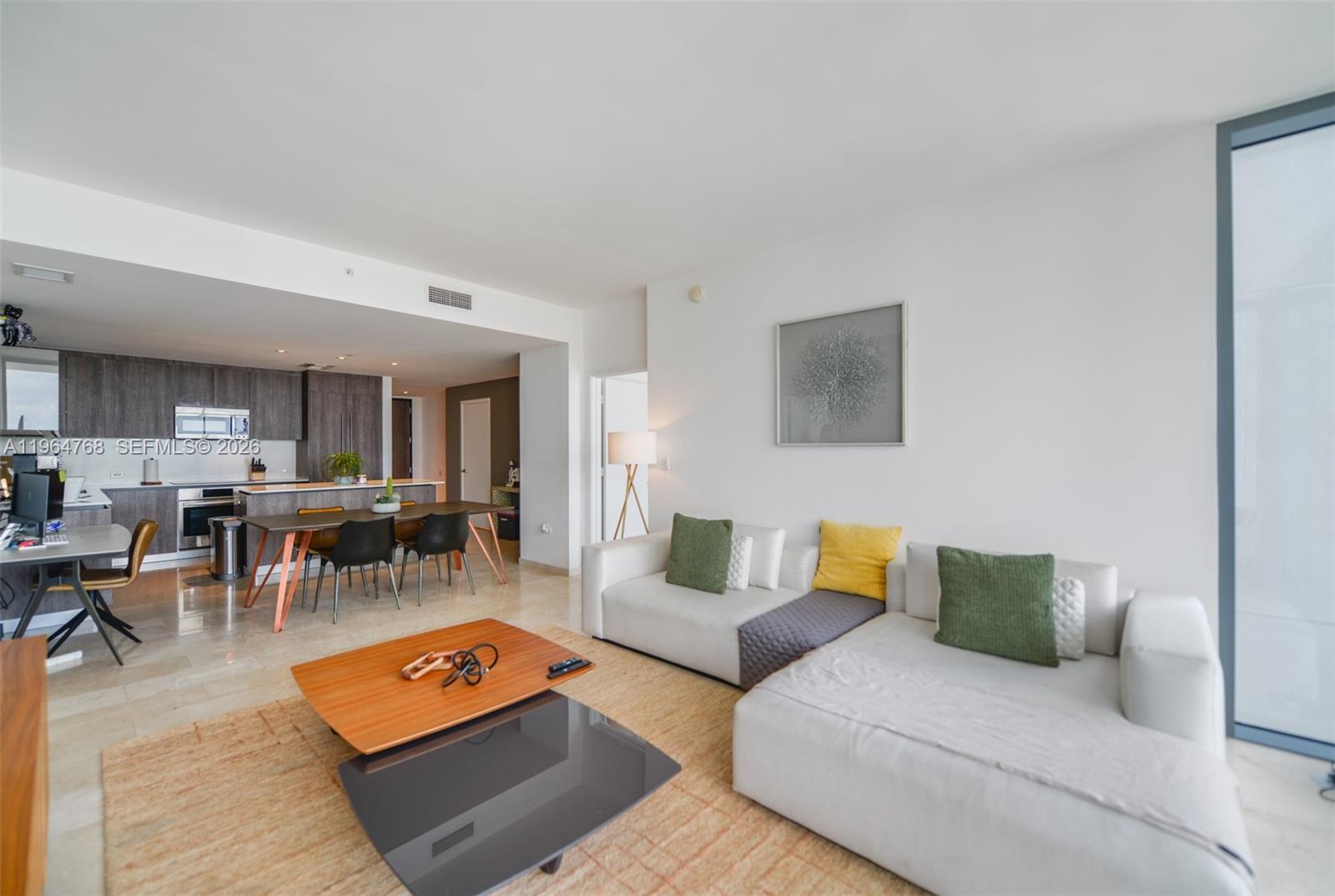88 SW 7th St #2204, Miami FL 33130