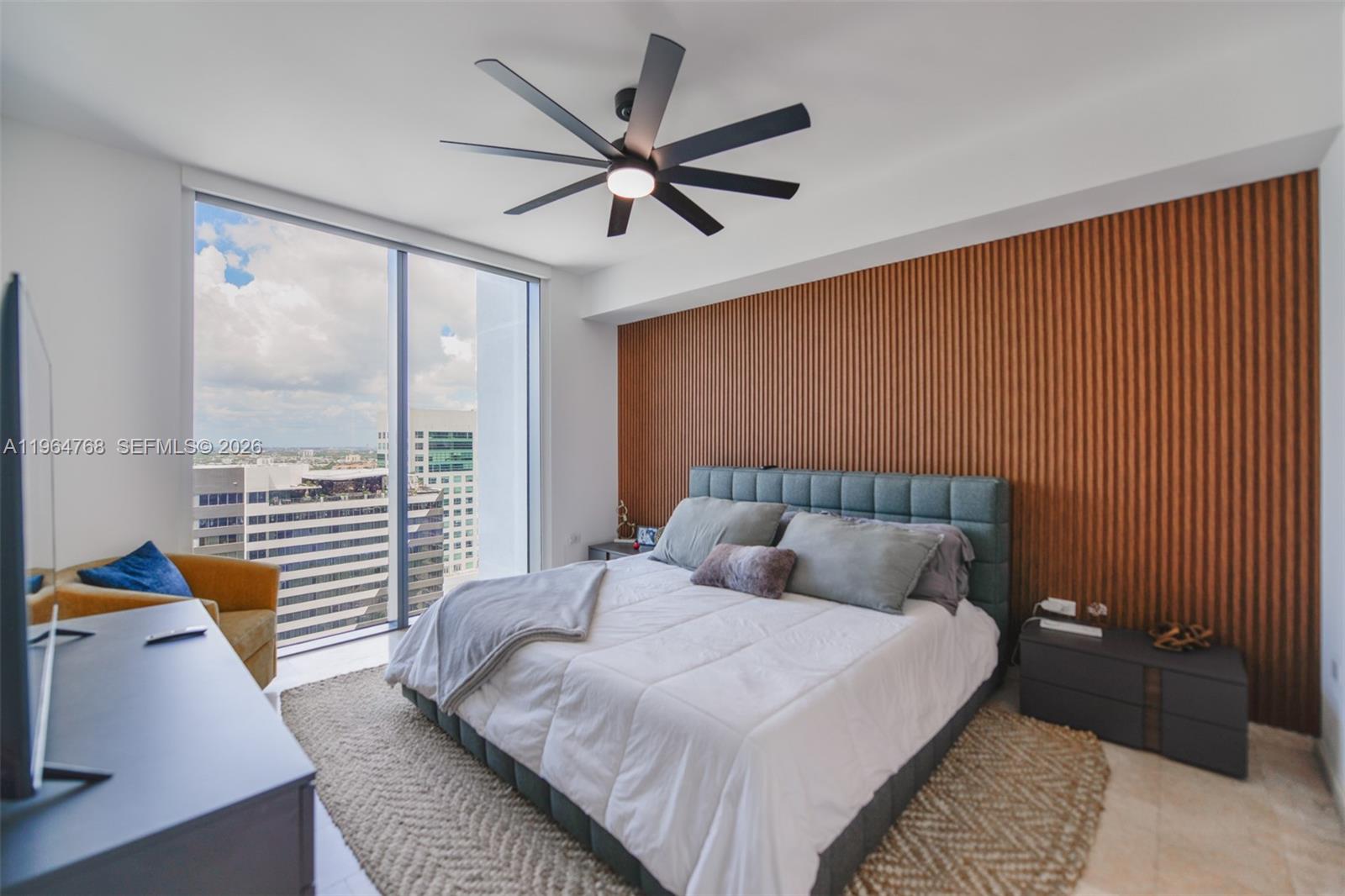 88 SW 7th St #2204, Miami FL 33130