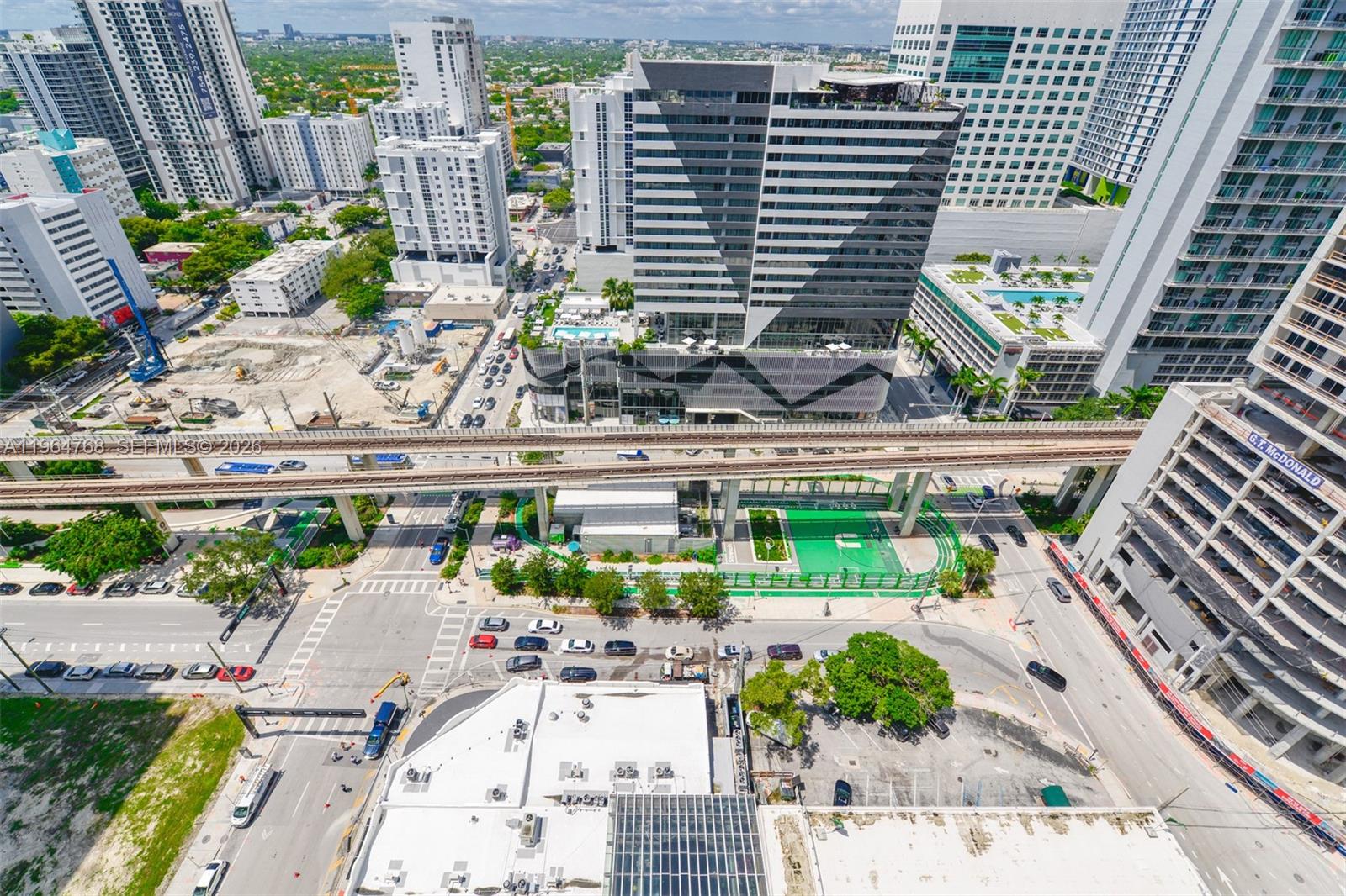 88 SW 7th St #2204, Miami FL 33130