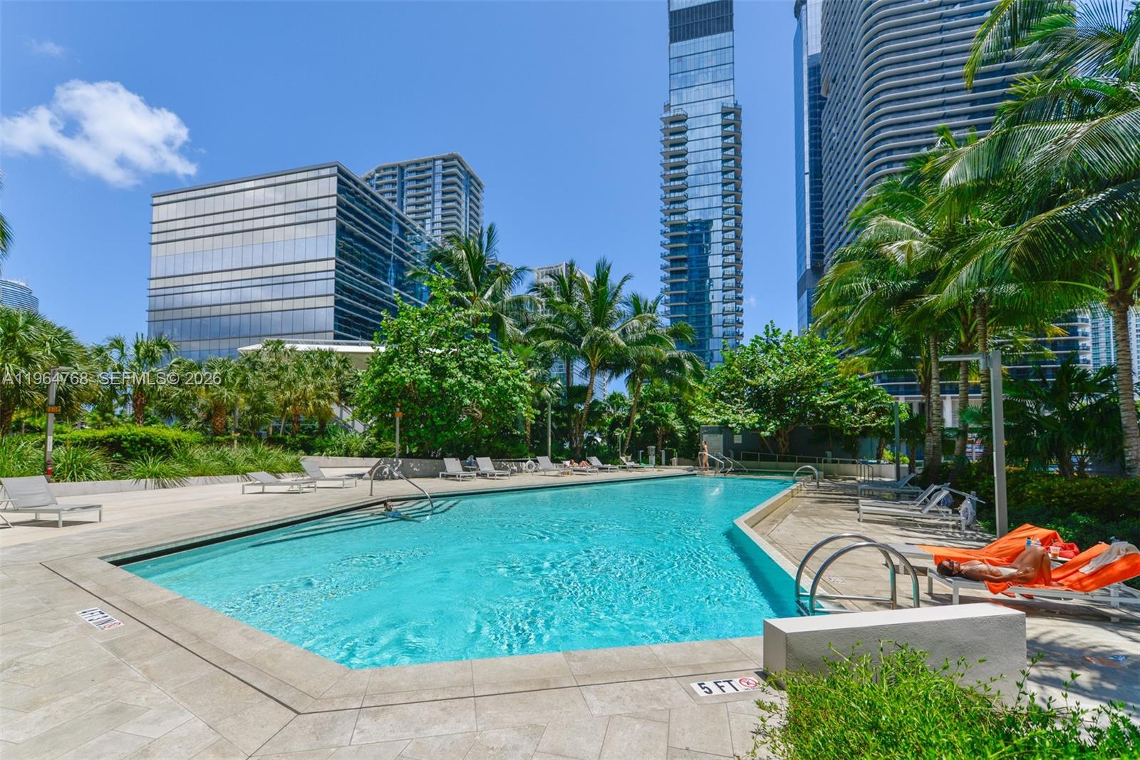 88 SW 7th St #2204, Miami FL 33130