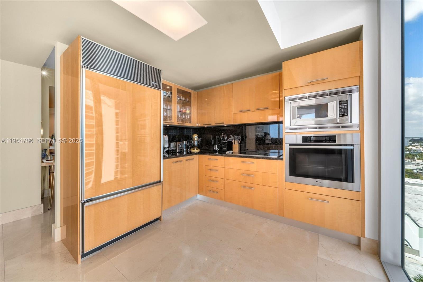 6799 Collins Ave #1102, Miami Beach FL 33141
